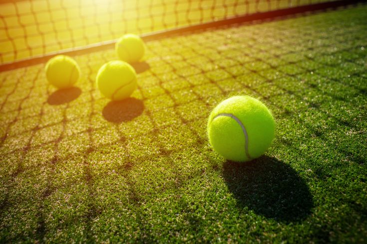 Cách chọn bóng tennis cho người chơi chuyên nghiệp