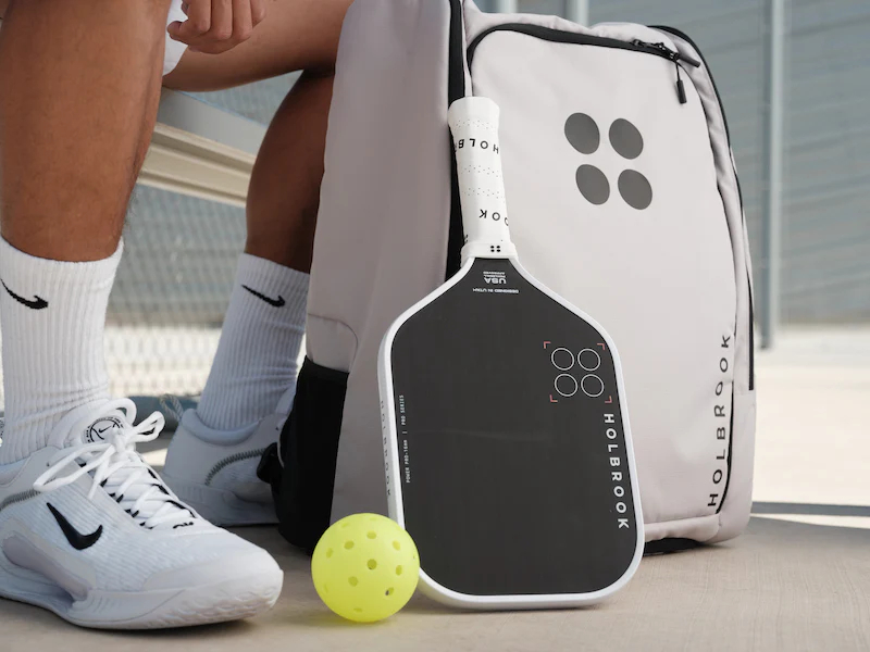 Có nên mua túi đựng vợt pickleball Chức năng và lợi ích của túi pickleball