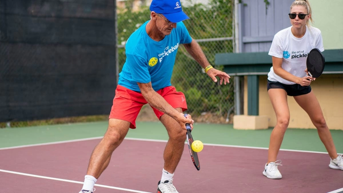 Cách để đánh bóng mạnh hơn trong Pickleball